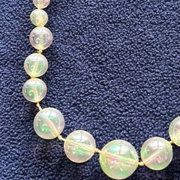 VTG AB Finish Clear Lucite Beaded Necklace - Picture 8 of 14